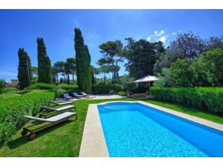 Villa con piscina per 10 persone