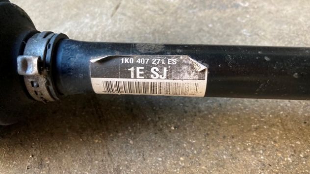 Semiasse anteriore SX Skoda Octavia 2.0TDI del 2010 (1K0407271ES) - Foto 4