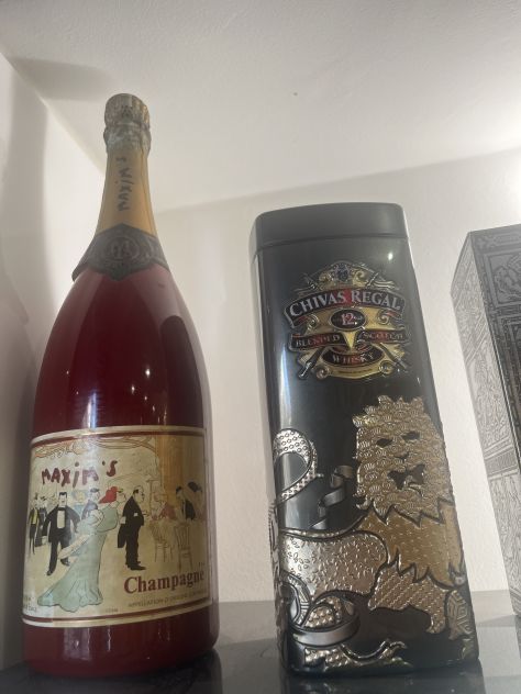 Importante quantitativo di bottiglie di liquore antiche. - Foto 4