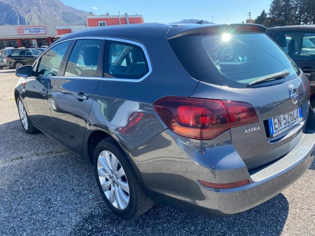 Opel Astra 1.7 CDTI 110CV Sports Tourer Cosmo - Foto 6