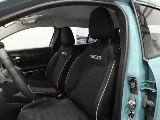 FIAT 600 Hybrid 100cv DCT MHEV Icon rif. 24139158 - Foto 9