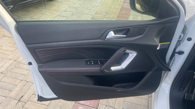 Peugeot 308 PureTech 130 GT Line - Foto 7