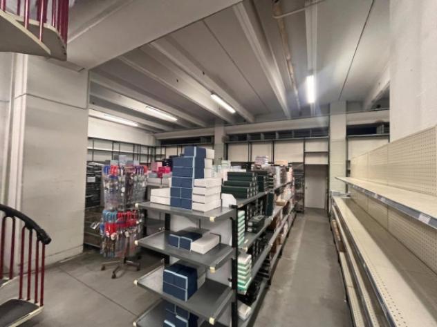 Immobile di 1230 m² con 4 locali in vendita a Brescia - Foto 15