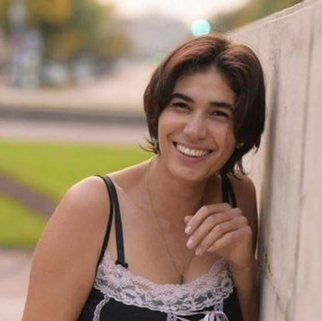29LidiA: 30 anni. Occhi Marroni.In cerca di uomo vicino a Palermo Tel: