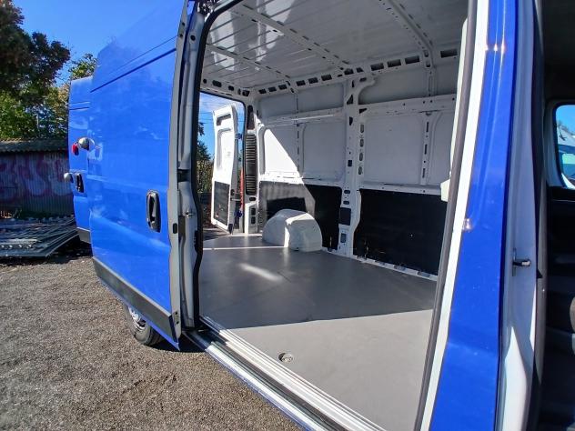 Peugeot Boxer 330 2.2 BlueHDi 120 S&S PC-TN Furgone - Foto 7