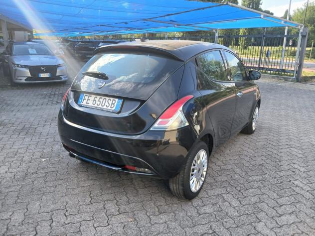 Lancia Ypsilon 1.2 69 CV 5 porte GPL Ecochic Silver. - Foto 5