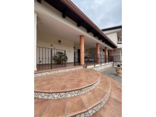 rif 473 villa 2 livelli con garage e giardino