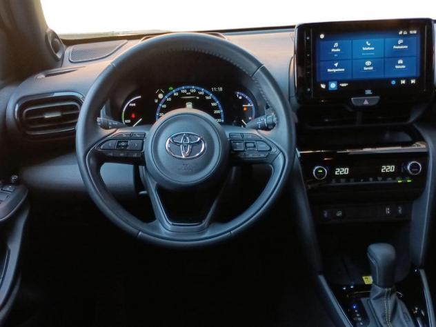 Toyota Yaris Cross 1.5H (116 CV) E-CVT Premiere - Foto 8
