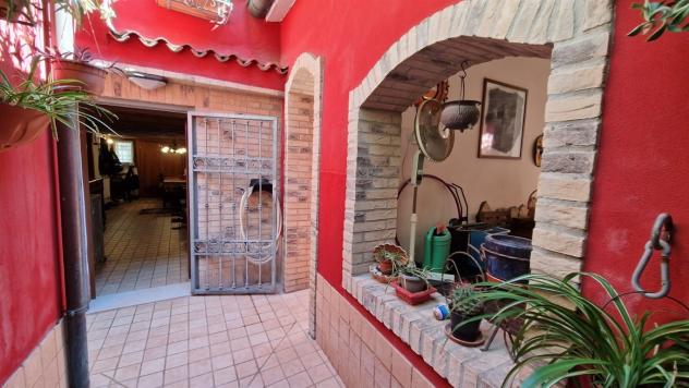 Casa Indipendente 14 locali - Rif. 2464