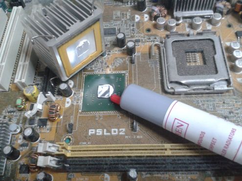 PASTA TERMICA TERMOCONDUTTIVA PER DISSIPATORI E CPU E GPU - Foto 3