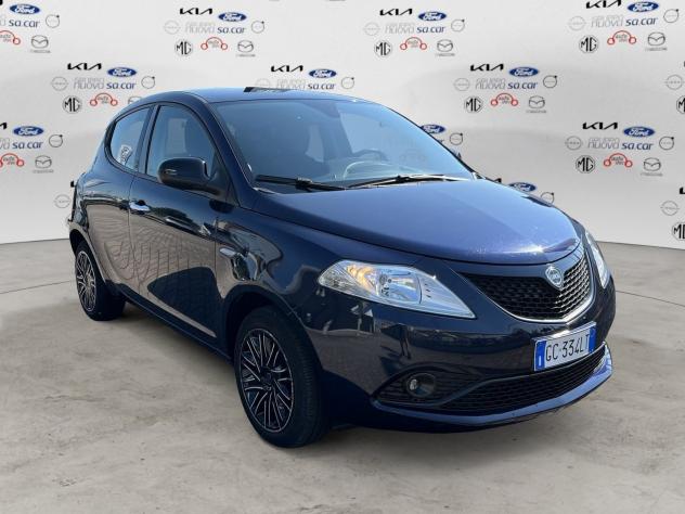 Lancia Ypsilon 1.0 70cv Firefly Hybrid S&S Gold - Foto 2