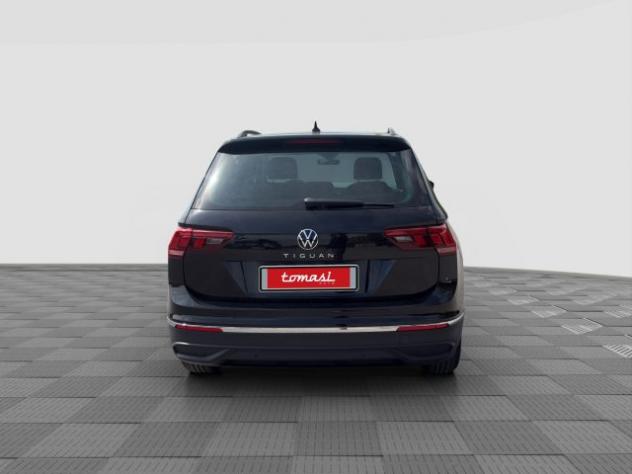 VOLKSWAGEN Tiguan Tiguan 2.0 TDI 150 CV SCR DSG Life rif. 23717261 - Foto 4