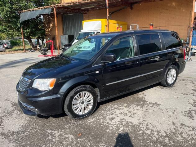 Lancia Voyager 2.8 TD Gold 163 CV Cambio Rotto - Foto 4