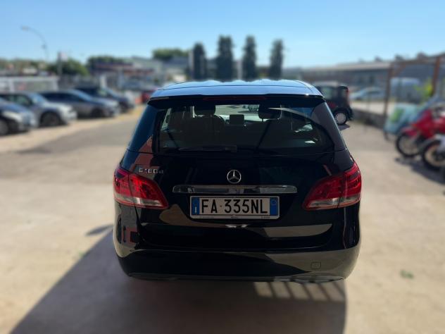 Mercedes-Benz B180d 10/2015 126000km!!! - Foto 4