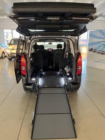 Citroën Berlingo BlueHDi 100 Stop&Start Combi Feel PEDANA DISABILI - Foto 3