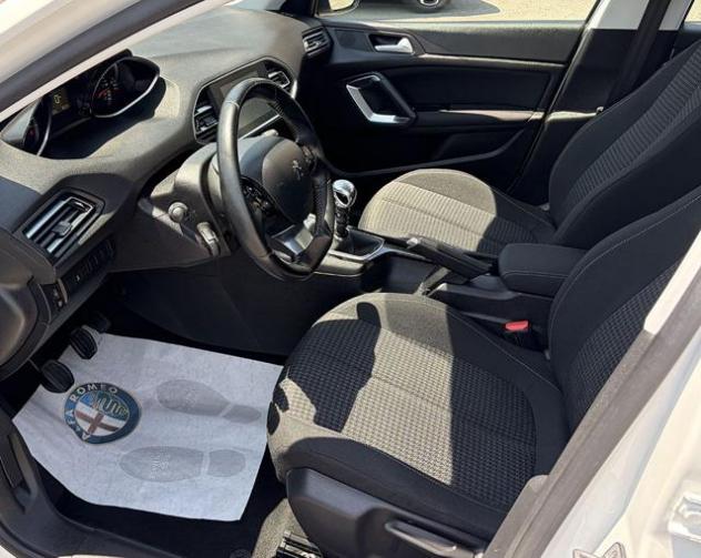PEUGEOT 308 BlueHDi 100 S&S Active rif. 23940132 - Foto 7