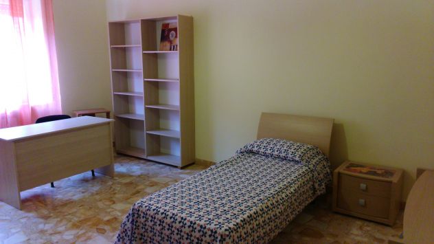 UNIV. CASERTA - Camera - Foto 3
