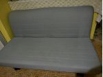 Divano Ikea grigio e divano semplice due posti