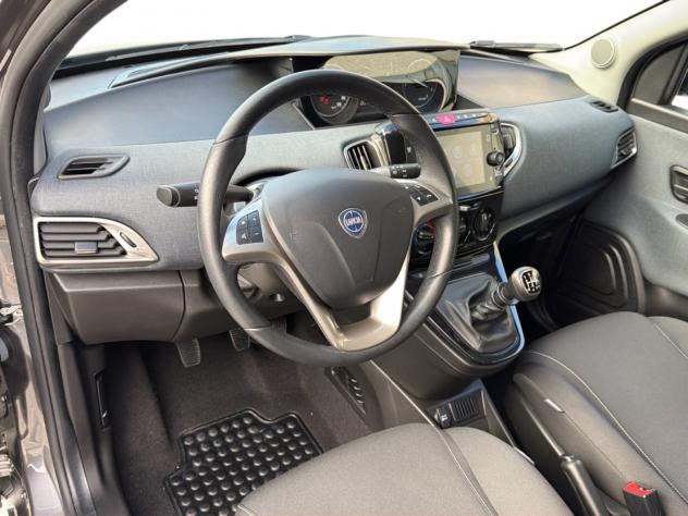 Lancia Ypsilon 1.0 FireFly 70 Cv Hybrid Gold 5 POSTI - Schermo, CarPlay, Ruotino ecc - Foto 5
