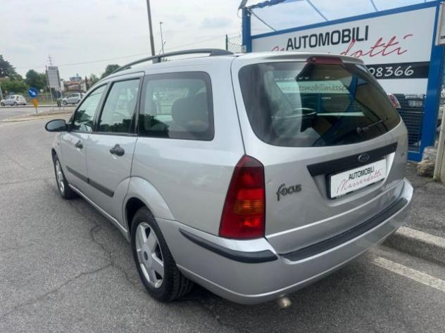 FORD Focus 1.8 TDCi (100CV) cat SW Zetec rif. 23914616 - Foto 5