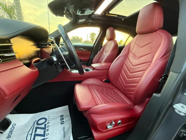 Maserati Grecale MHEV 330 CV AWD Modena Tetto Sonos Faber Grigio Lava - Foto 8