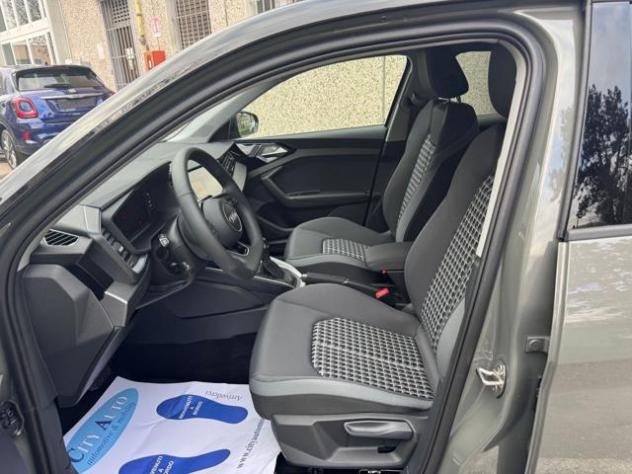 AUDI A1 SPB 30 TFSI S tronic Identity Black KM.0 rif. 23726952 - Foto 6