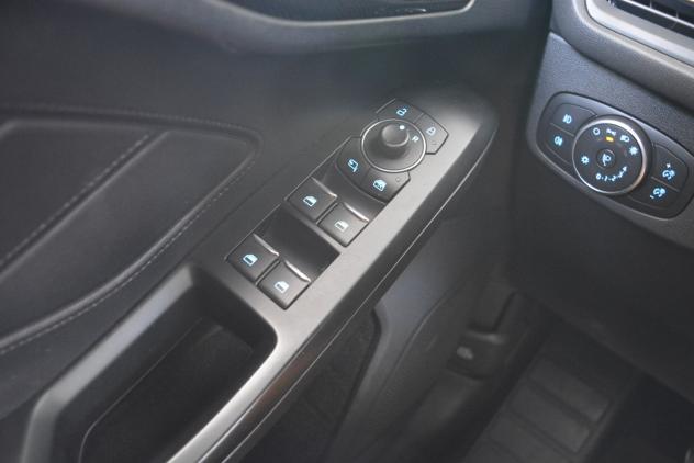 Ford Focus 10 Hybrid 125 CV 5 porte ST-Line telecamera - Foto 5