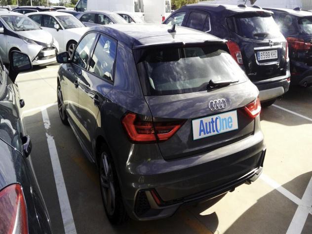 Audi A1 30 SPB 1.0 TFSI 116CV S LINE BICOLOR - Foto 4