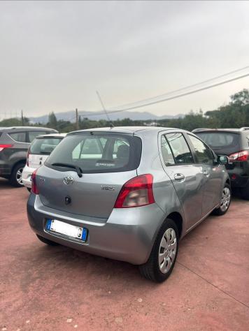 Toyota Yaris 1.0 5 porte Sol - Foto 3