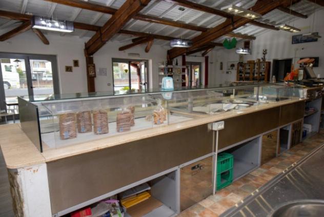 Immobile di 565 m² con più di 5 locali in vendita a Latina - Foto 5
