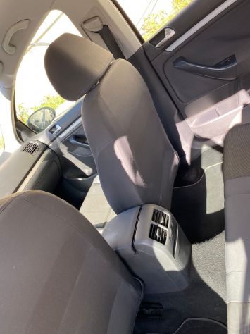 Volkswagen Golf 5p 1.9 tdi Blue-T - Foto 9