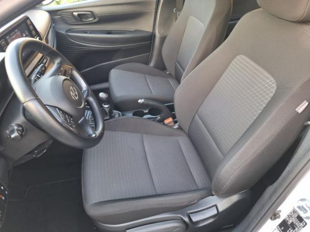 HYUNDAI i20 1.2 MPI Connectline rif. 23943820 - Foto 10