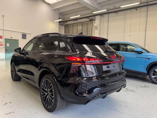 AUDI Q3 TFSI 265CV Quattro S-Tronic S-Line Edit. KM.0 rif. 24174874 - Foto 4