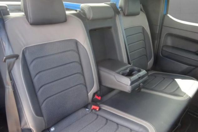 VOLKSWAGEN Amarok 3.0 V6 TDI 241 CV 4MOTION aut. Aventura rif. 24096213 - Foto 8