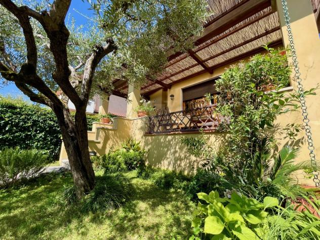 VILLA di 9 vani e di 130 mq (PIETRASANTA) rif. 099/VE - Foto 5