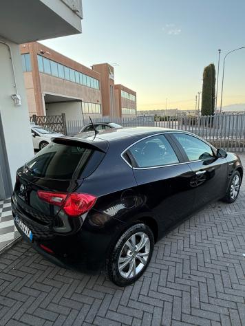Alfa Romeo Giulietta 1.4 Turbo 120 CV GPL Distinctive - Foto 6