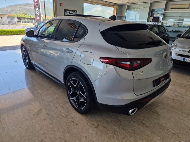 Alfa Stelvio 190 CV Q4 TETTO - Foto 2