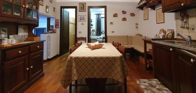 CHALET DI MONTAGNA IMMERSO NEL VERDE E NELLA TRANQUILLITA' - Foto 8