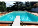 Villa di 1490 m² con più di 5 locali in vendita a Perugia