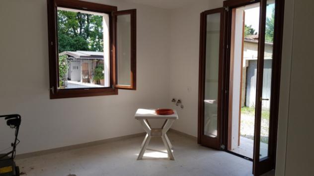 Casa indipendente di 235 m² con 5 locali e box auto in vendita a Novi di Modena - Foto 6