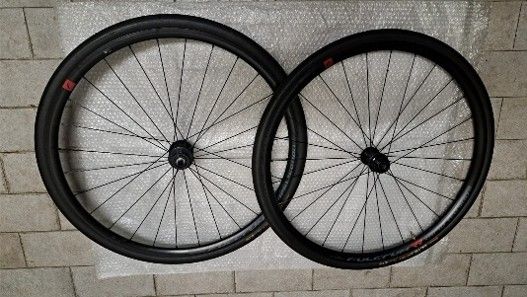 COMPONENTI ASSEMBLAGGIO BICI DA CORSA