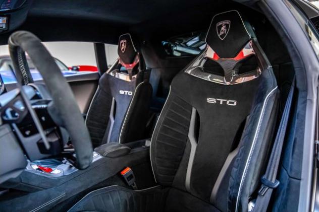 LAMBORGHINI Huracán STO|LIFT SYSTEM|SPORT SEATS|20'' MONOLOCK rif. 23684512 - Foto 9