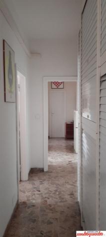 CENTRO - PIANO ALTO APPARTAMENTO DI AMPIA DIMENSIONE - Foto 15