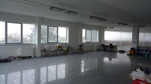 Immobile di 740 m² in vendita a Brescia