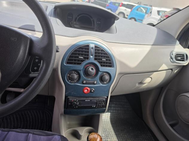 Renault Modus 1.5 dCi 65CV Confort - Foto 10