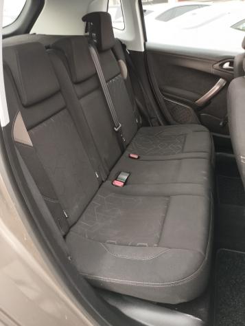 Peugeot 2008 1.6 e-HDi 92 CV Stop&Start Allure - Foto 9