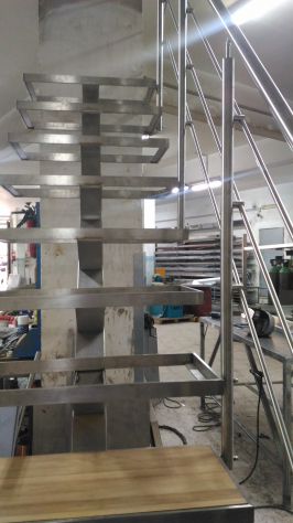 LAVORI IN ALLUMINIO E ACCIAIO INOX - Foto 3