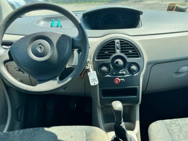 RENAULT Modus 1.2 16V Confort Privilège rif. 23790076 - Foto 6
