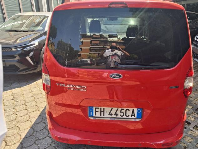 Ford Tourneo Courier 1.0 Ecoboost 100 cv Titanium - Foto 4