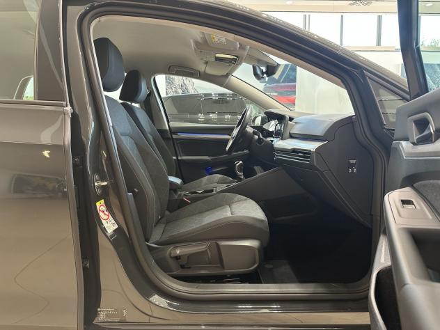 Volkswagen Golf 1.0 TSI 110cv Life - Foto 10